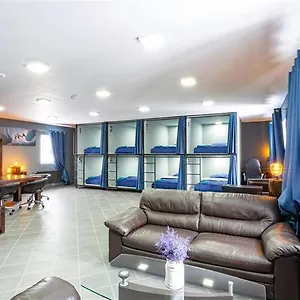 Iron Cube Capsule hotel Struzna