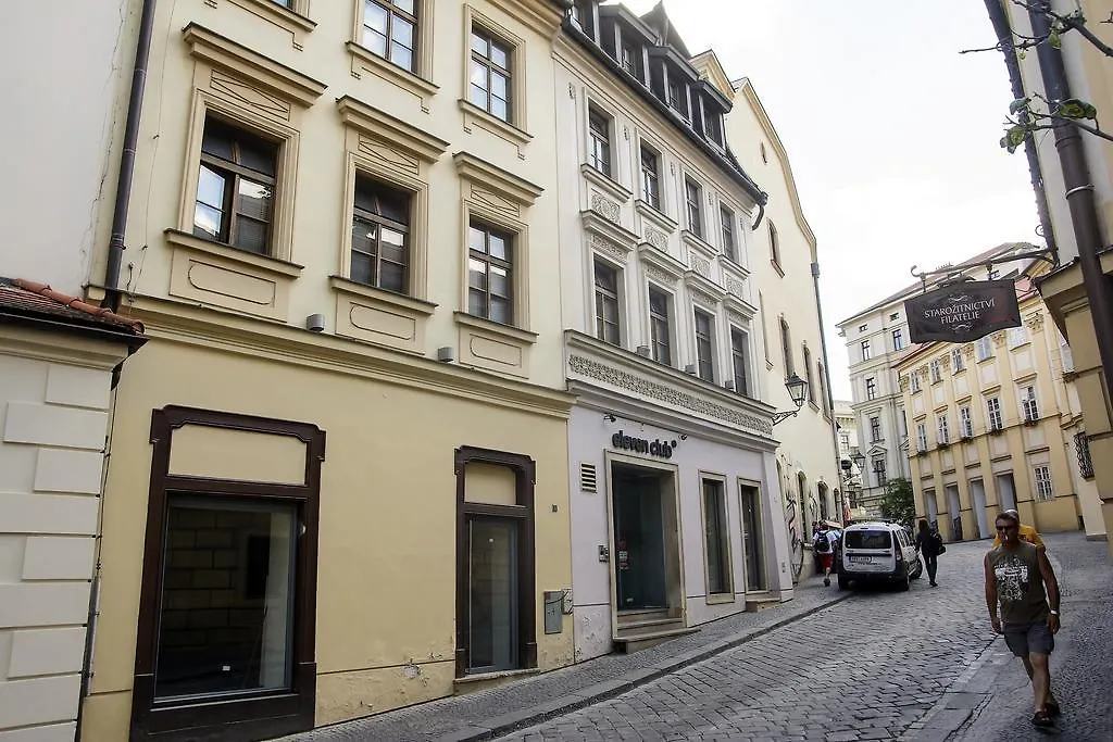 Hostel Eleven Brno 0*,